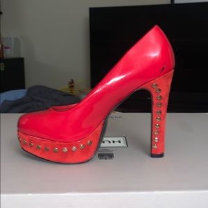 Women’s size 8 Red Heels